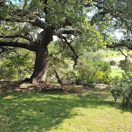 Hill Country Haute N Haus Relax And Renew Fischer Экстерьер фото