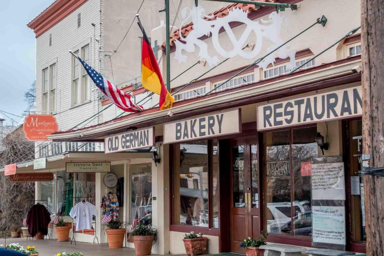 Hill Country Haute N Haus Relax And Renew Fischer Экстерьер фото