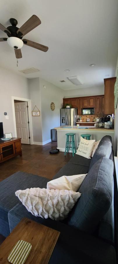 Hill Country Haute N Haus Relax And Renew Fischer Экстерьер фото